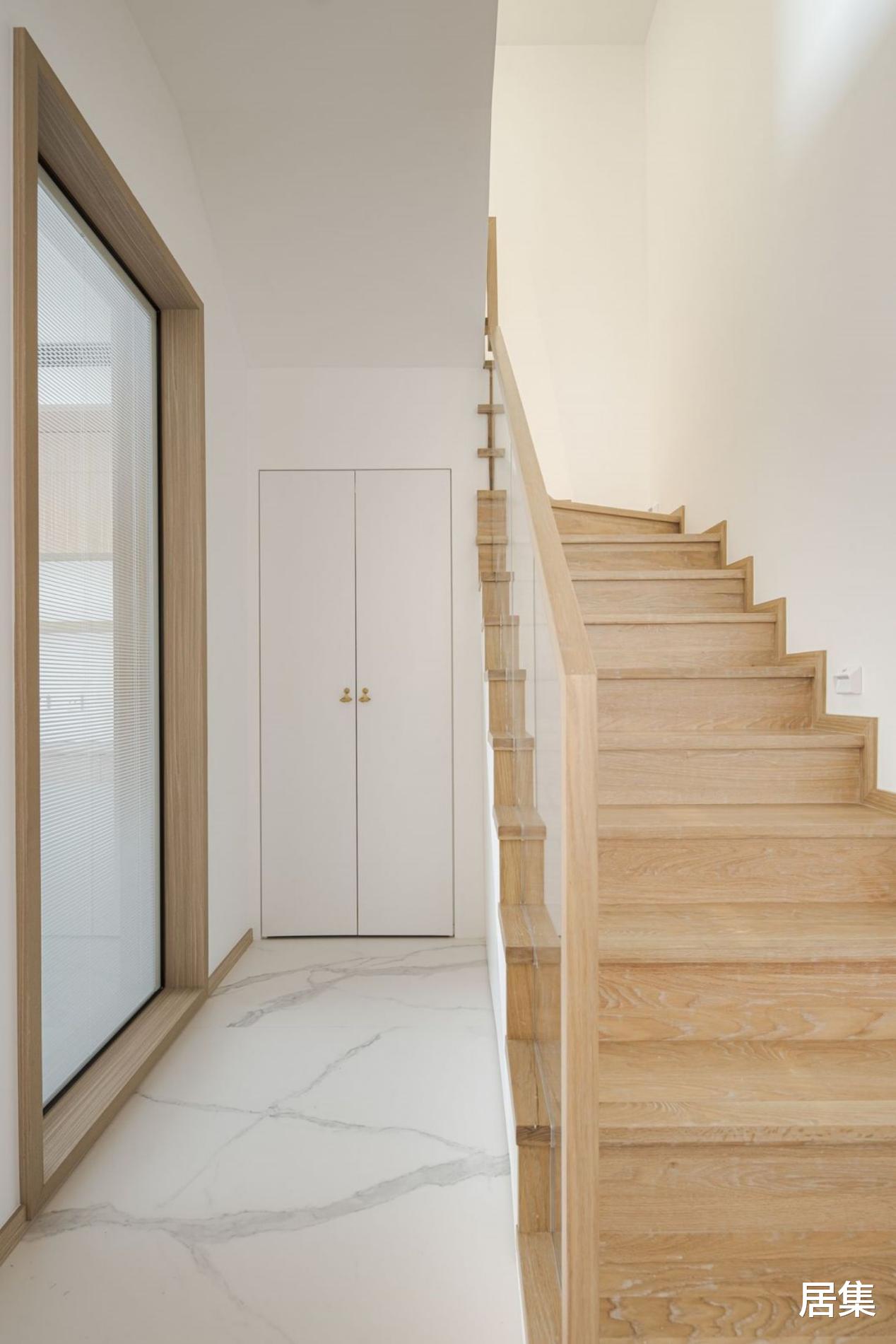 上海市中心三口人的150㎡洋房,从局促变开间,打造一字型空间