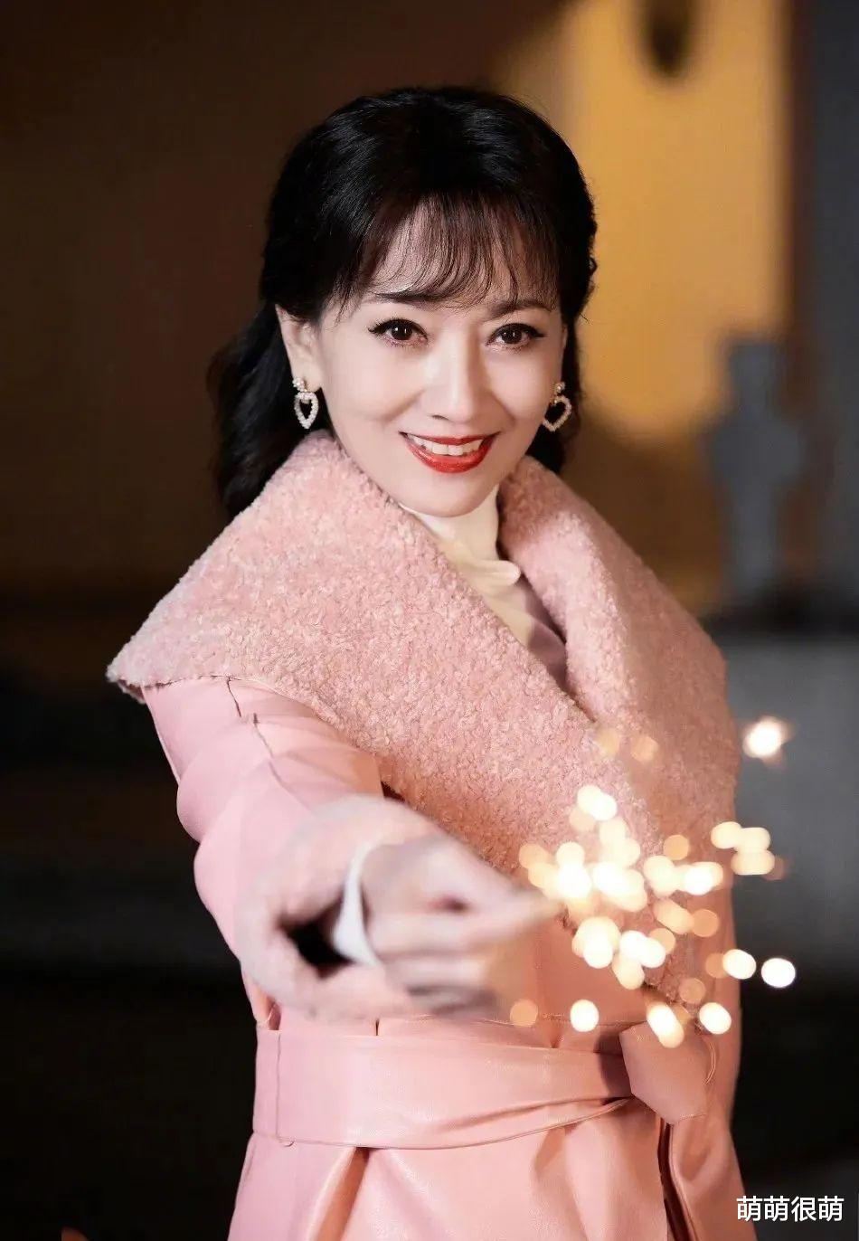 李玟|18位中老年女星素颜照曝光,谁冻龄谁老了一目了然