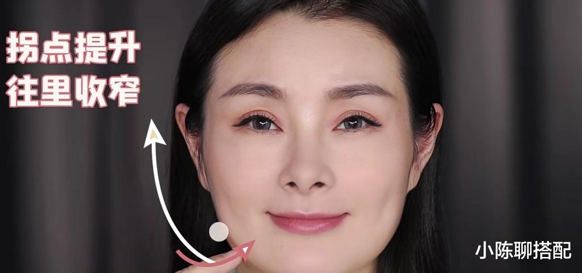 苹果 为什么很多中年女人化妆不是无效就是很显老？这3步很关键