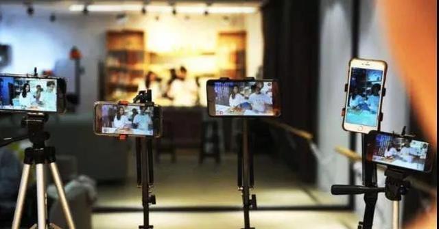 带货|田静生活有好转，直播要坚持做下去，一为争口气，二为让网友放心