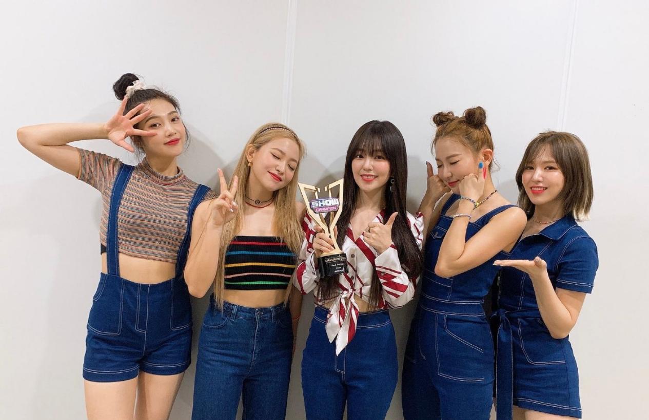 Red Velvet|韩国女团成员孙承焕感染新冠,队内成员均已确诊,让人担忧