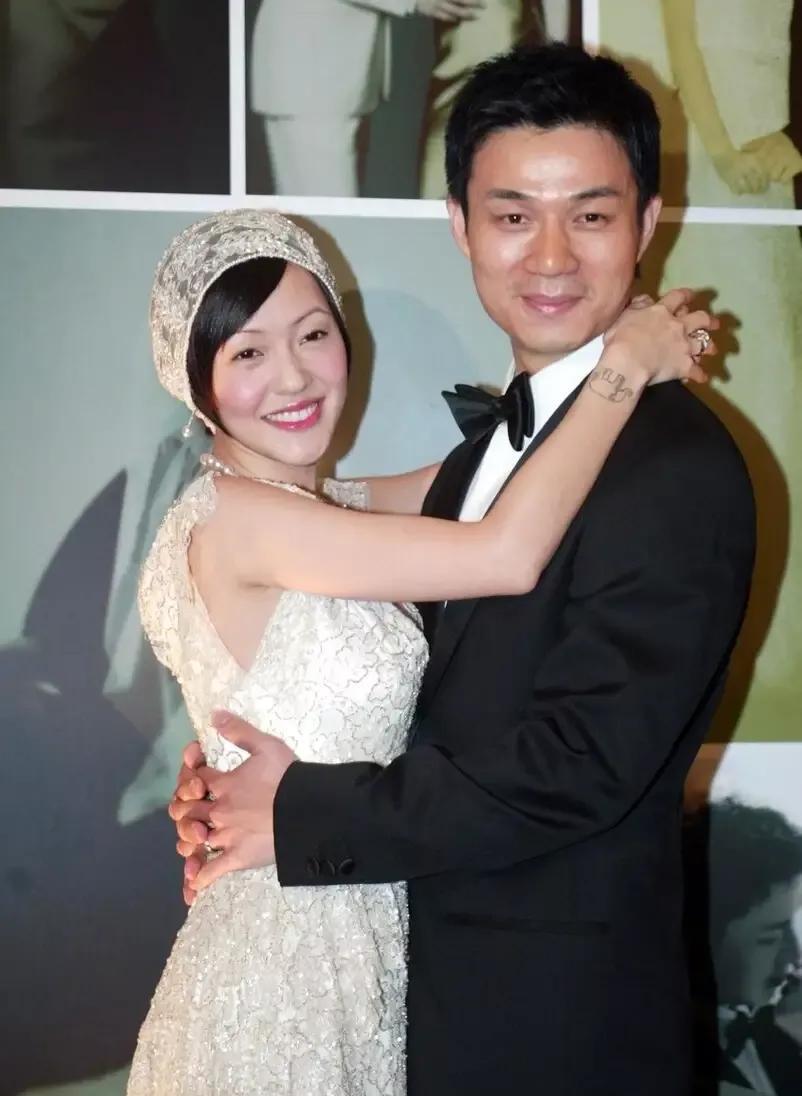 小S|比尔王子许老四被接回台湾,小s有婚前协议,继续升级