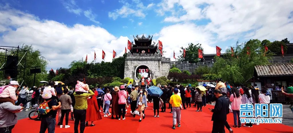 徒步旅行|五一”假期第三天，贵州省接待游客人次继续增加