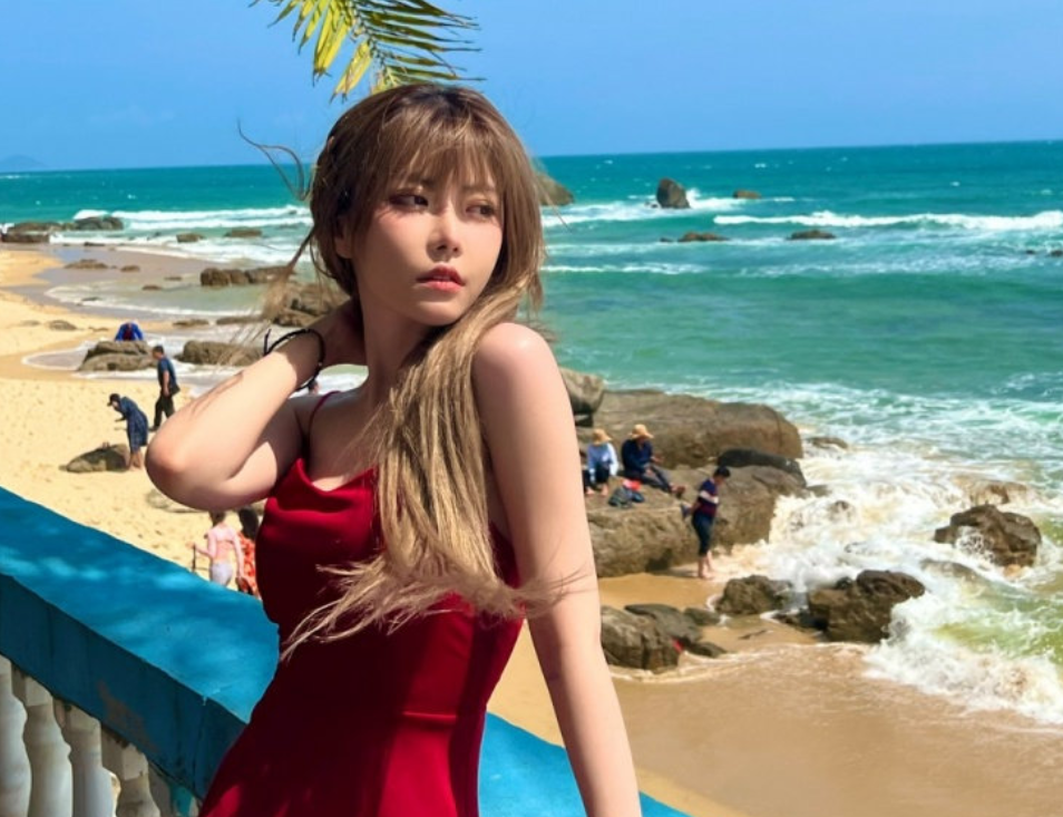 周淑怡|周淑怡扬言冬泳挑战，网友直接翻出昔日泳装照：下海