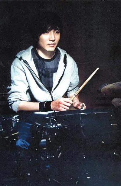 张亚东|“内地音乐教父”张亚东的风流史，以及被他收割的7位女神级女友