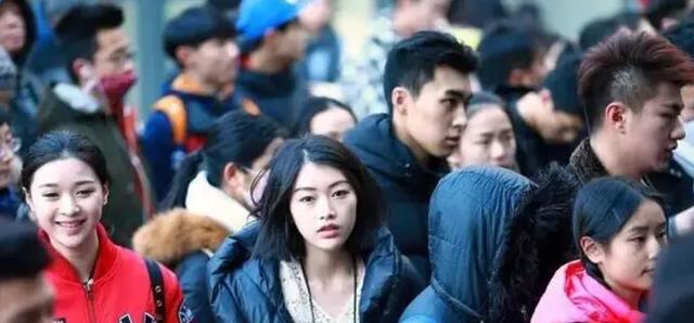 杨紫|有种“痛”叫作艺考照，明星前后颜值相差甚远，有的人像换脸一般