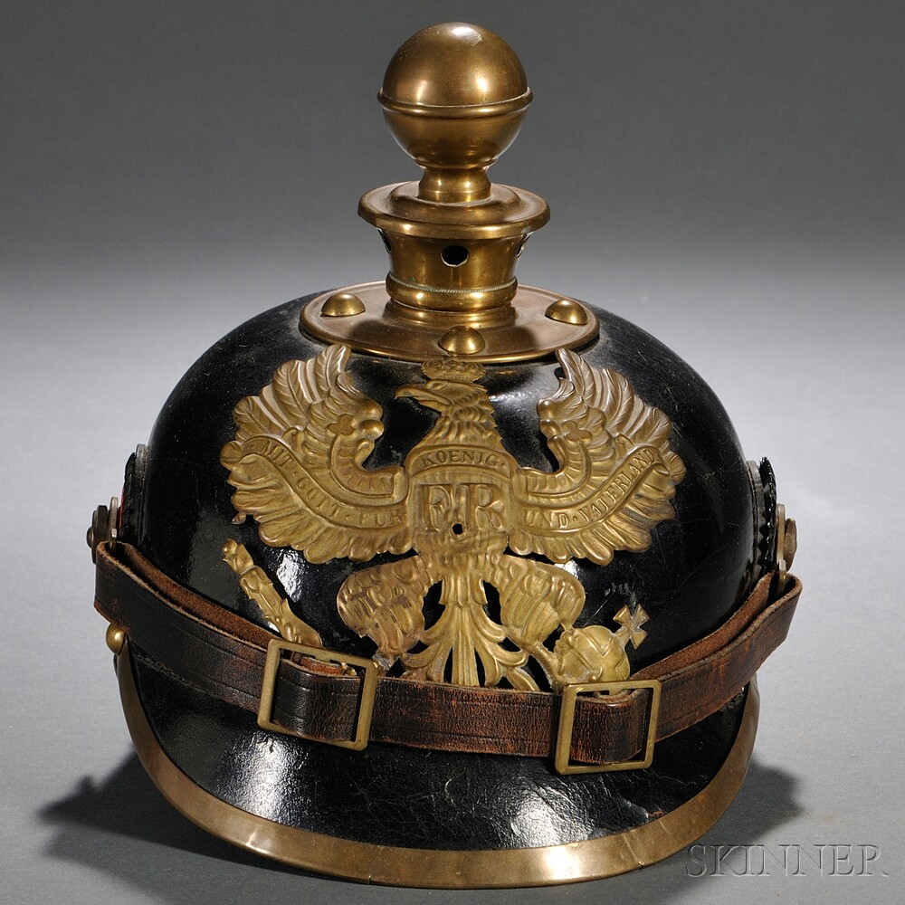 许多|一战时期德国士兵的头盔普遍都带尖铁吗?