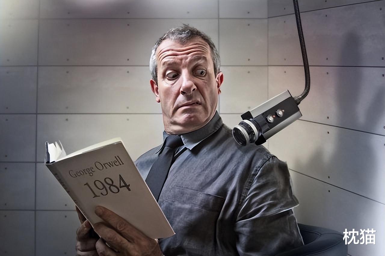 乔治·奥威尔|乔治·奥威尔《1984》:身处互联网时代的我们,有自由可言吗?