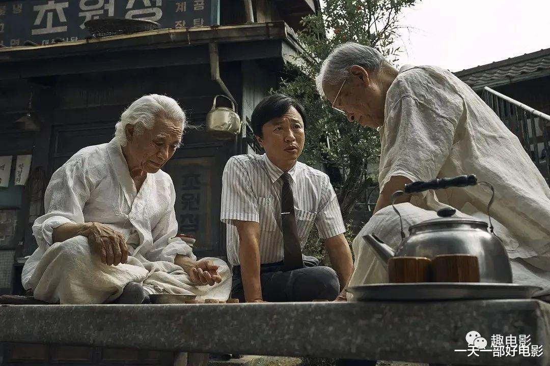 电影|韩国又出敢拍新作,黑起了政府《王者制造》