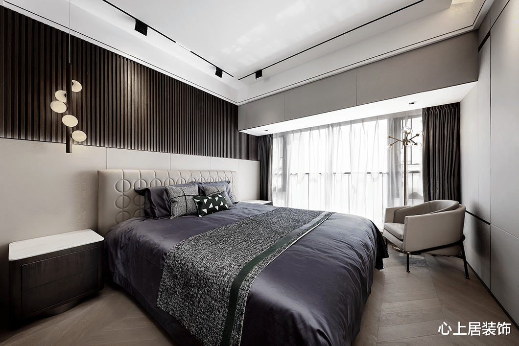 极简主义，石上松墨，于无色处见繁花