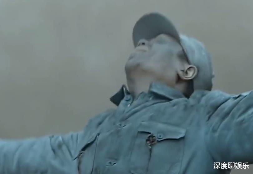 亮剑|亮剑：柱子是怎么死的？旧版被流弹击中，新版：格局打开了