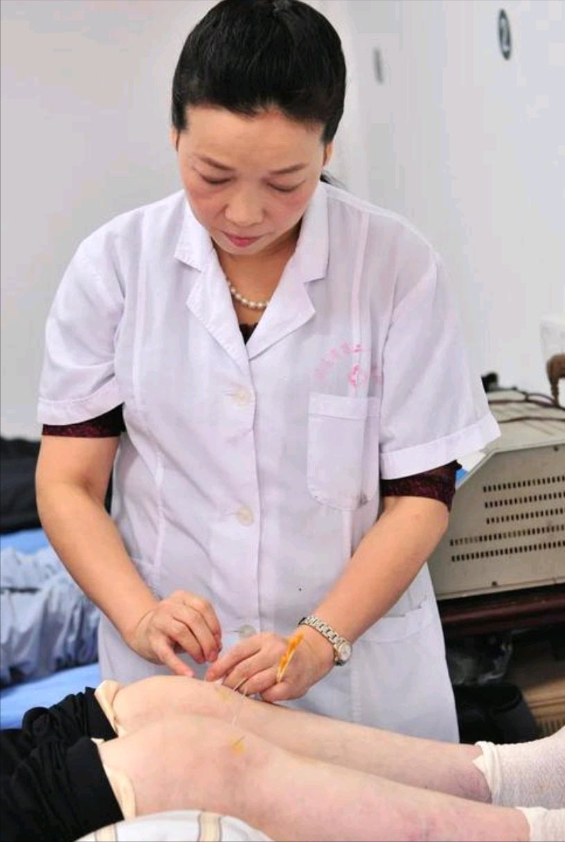 针灸|著名中医吴明霞,吴氏浅针流派代表性传承人,推动针灸进入新境界