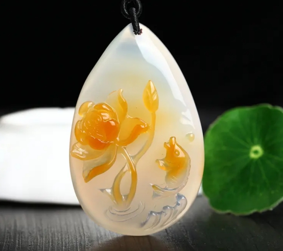 翡翠|翠轩一品珠宝-遇到俏色翡翠别犹豫赶紧入手！这可捡到宝了