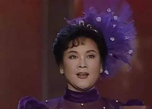 宋茜|李谷一春晚第20次演唱《难忘今宵》！一婚嫁恩师二婚嫁粉丝