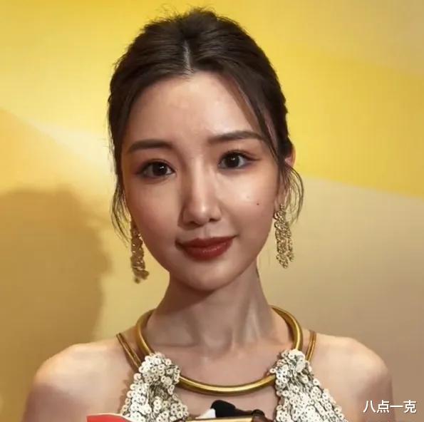 高圆圆|明星怼脸生图过于真实:杨颖面部狰狞,高圆圆皱纹尽显、显老十岁