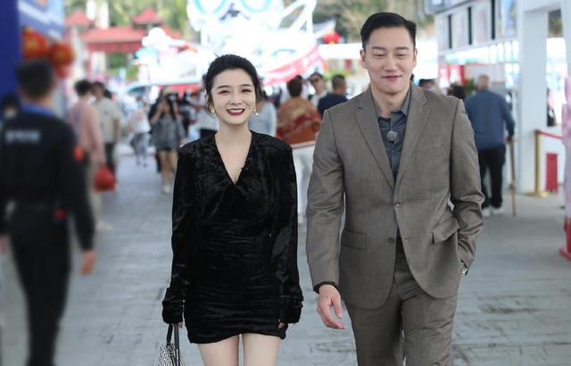 春日迟迟再出发|《春日迟迟再出发》告白夜前夕，四对CP甜蜜约会，莫非遗憾落单