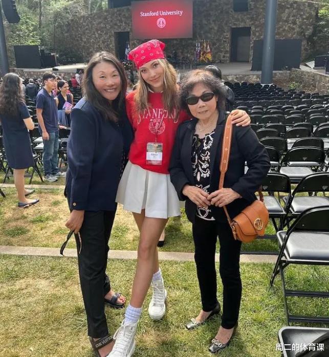 谷爱凌|谷爱凌“现身”斯坦福开学典礼!获特殊待遇,国籍问题引网友热议