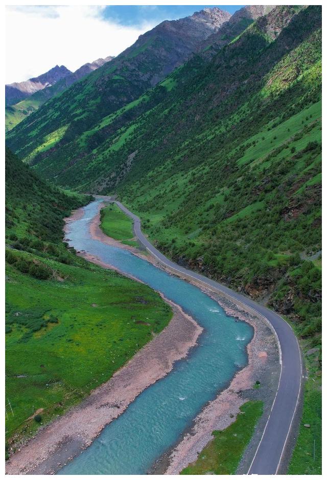 西藏|两个妹子自驾西藏一个月,吃住加油共花费7000多,贵了还是便宜?