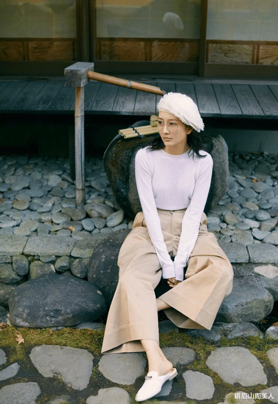 美容师 ?提醒你：千万不要小瞧贝蕾帽，戴上洋气又减龄，三木母女都爱了