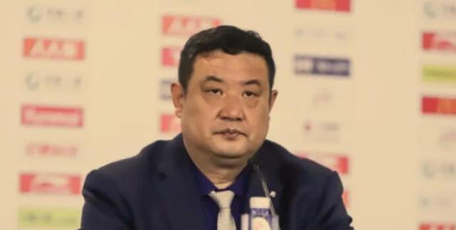 徐长锁|内讧实锤了？徐长锁再甩锅辽篮后卫正式回应：一将无能累死三军