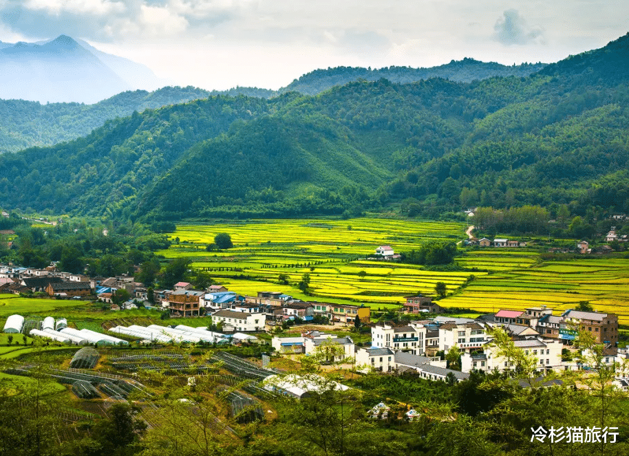 五指山|三四月自驾去哪好？我推荐这6条线路，带你看遍中国最美春色