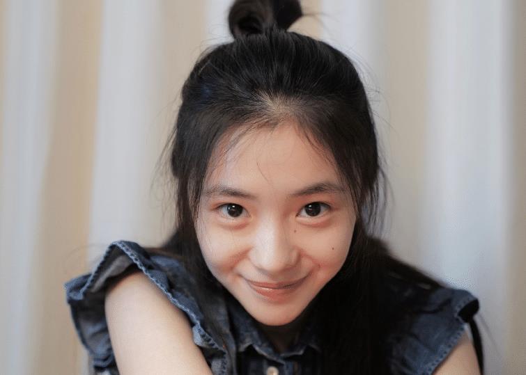 明明是美女,笑起来却很“恐怖”,这6位女星,不笑美艳一笑瘆人