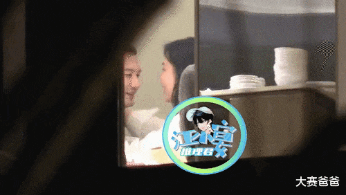 董洁|王丽坤老公“二进宫”，黄晓明亲密照片，潘粤明董洁复合细节被扒！