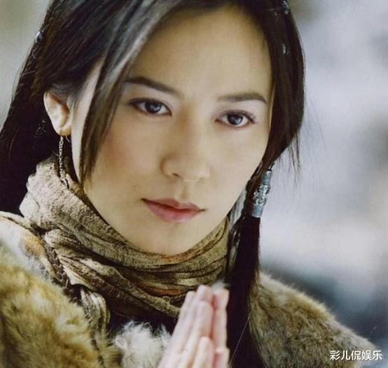 佟丽娅|顶级美人大比拼：让她们告诉你，啥叫艳压群芳，啥叫从未落入凡尘