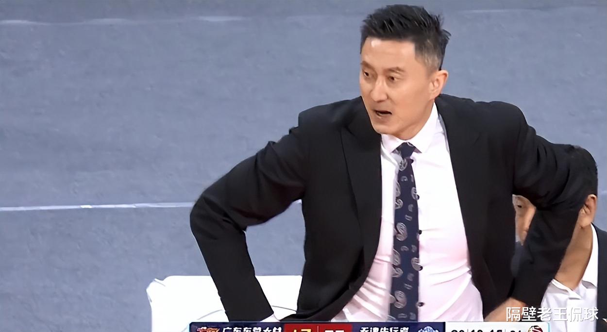 莱曼|细节满分！广东摊牌了，双外援+阿联开启进攻模式，杜锋早有准备