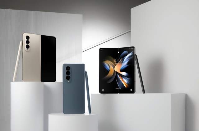 充分发挥形态优势 三星Galaxy Z Fold4演绎“效率变革”