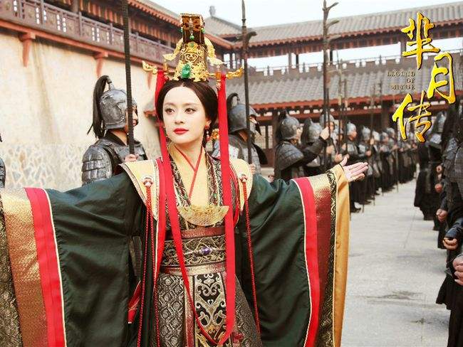 网红脸|当网红脸美人,遇到一群古典美人,颜值差距就出来了