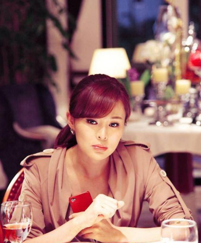 关悦|关悦：曾被佟大为分手，复合后8年为对方生3胎，用泪水换来幸福