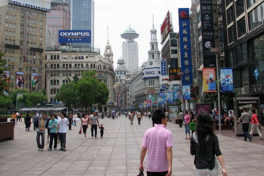 安徽|上海市中心著名好玩的步行街,每天迎来成千上万人,拥挤不堪