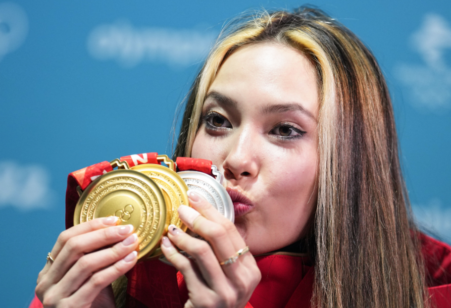 谷爱凌|谷爱凌被张艺兴叫谷老师，两人约定合作一首歌，未来想走时装秀