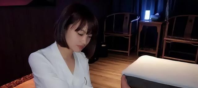 回顾:洗脚妹与男顾客恋爱,怀了孩子后惨遭抛弃:打胎钱都不给我