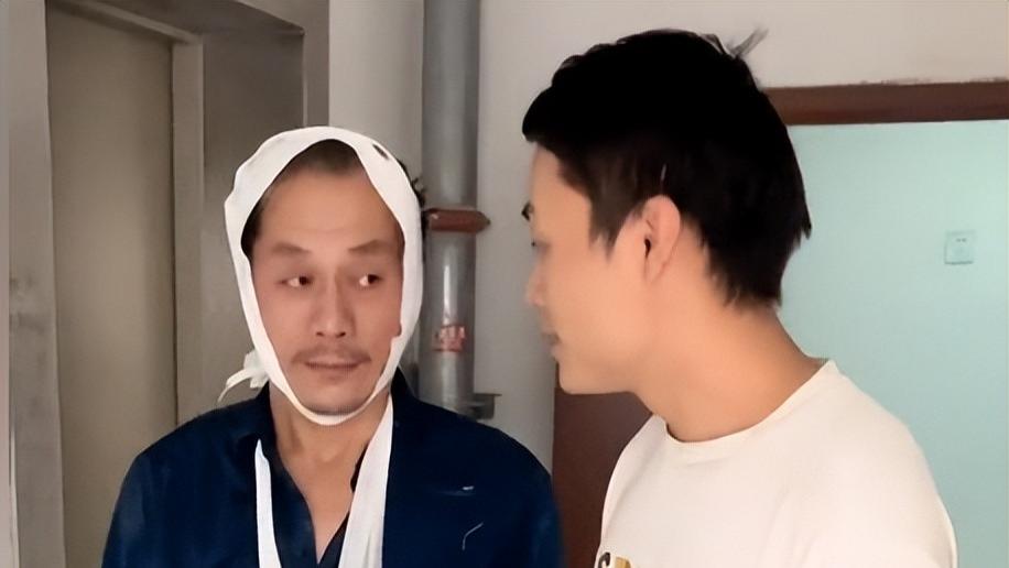 红锅在工地：靠“装修翻车”爆红网络，究竟拿的什么人设剧本？