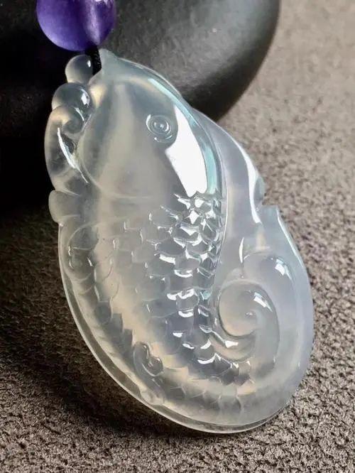 翡翠|经常在年画中出现的鱼，在翡翠中的美好寓意你知道吗？