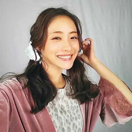 石原里美|“可爱女神”石原里美：刚出道便患上癌症，直到29岁才终于翻红