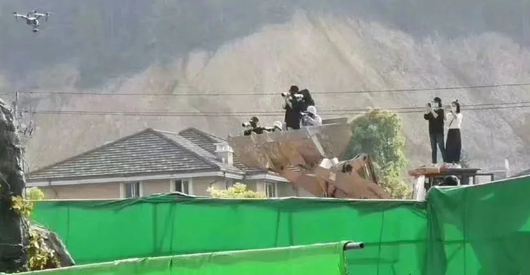 独行月球|22岁小鲜肉塌房,出轨、涉黄、割腕、跳楼,威胁他人,前途尽毁