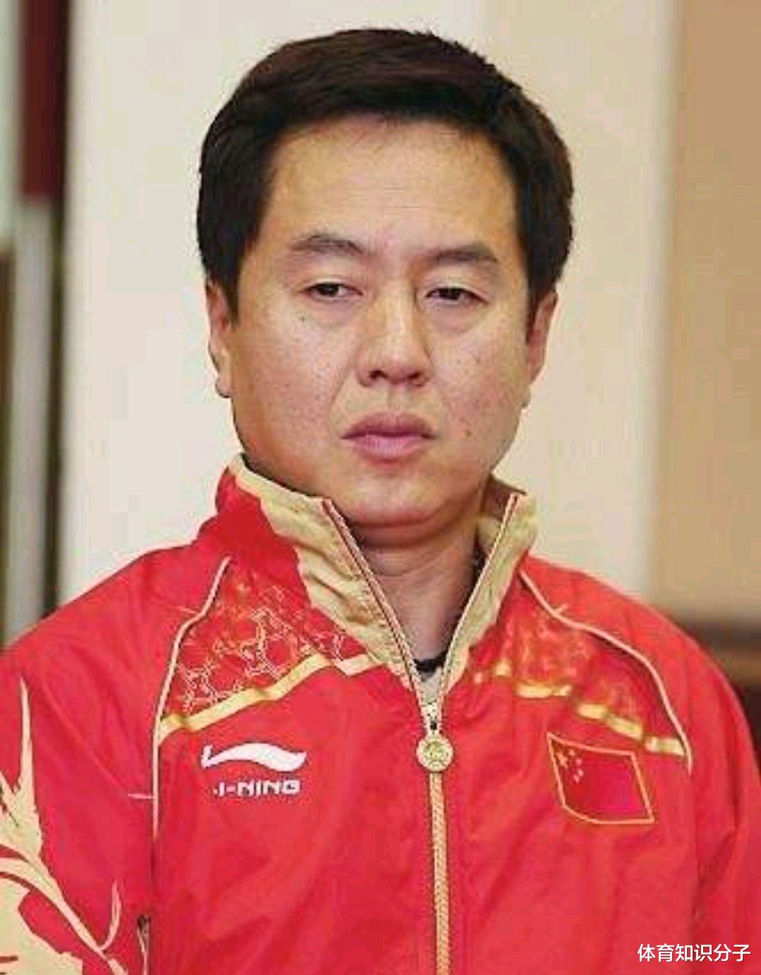 四川男篮|二婚娶小23岁女弟子！国乒前主帅大胆追求爱情，53岁生女儿成赢家