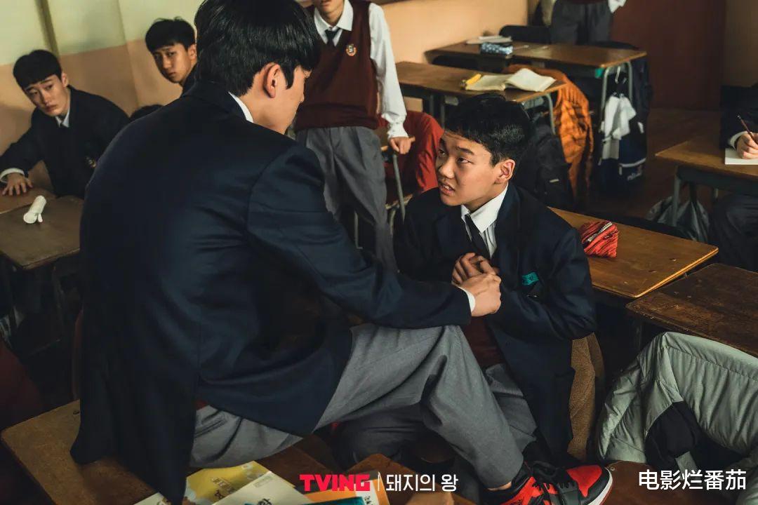 韩剧|这部韩剧让我看得发毛，揭开了“韩国校园”令人难以启齿的现状
