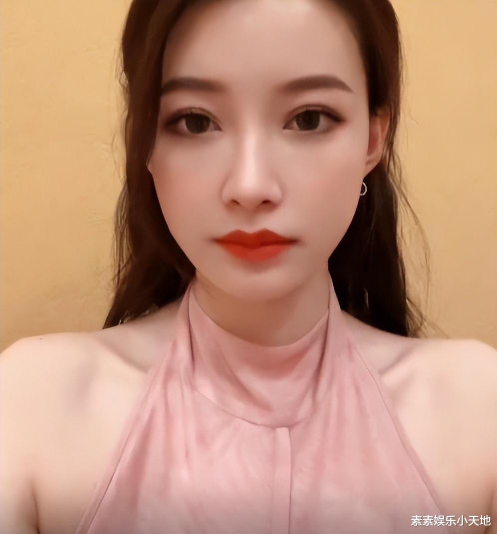 孙怡|孙怡离婚一个月仍旧伤感,喊话“将爱退回”,还未走出感情的牢笼