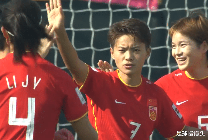 王霜|4-0！中国女足开门红，创3大纪录，王霜爆发：2球1助+梅西式过人