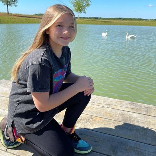 哈珀·贝克汉姆|贝家小七：从嘟嘴萌娃长成漂亮小公主，被父亲和3个哥哥宠上天了