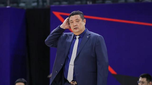 山东男篮|陈培东0分！山东男篮命悬一线，将帅失和，丁彦雨航无视徐长锁