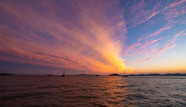 江西|彩虹中的鲁冰花海,太湖畔的火烧云,徒步中那些“治愈系”的画面