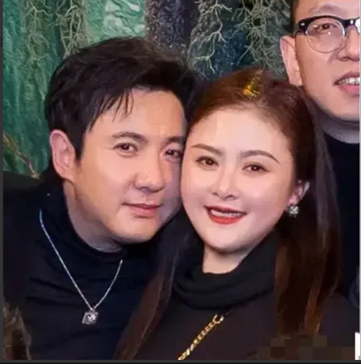 马丽|当年马丽买房为了拿到一个优惠的价格沈腾帮她喝酒:一杯白酒抵10万