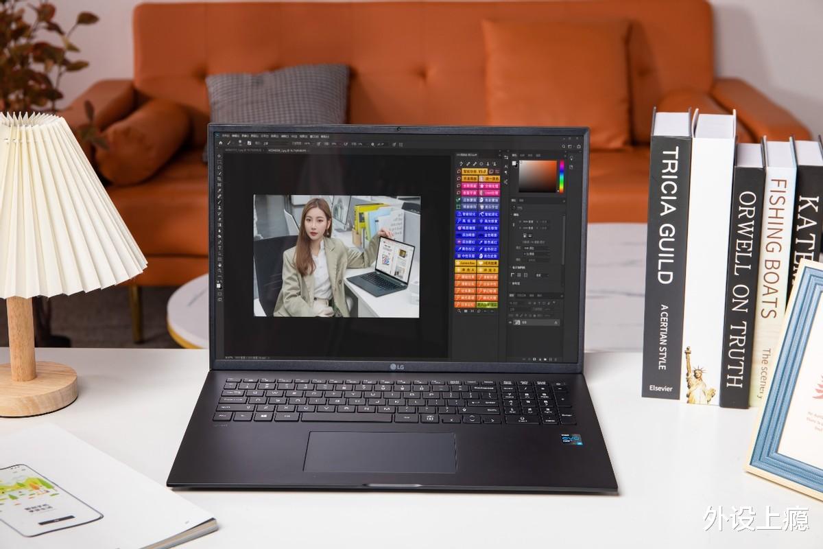 LG|上班何必多设备，一台LG gram 17足以搞定