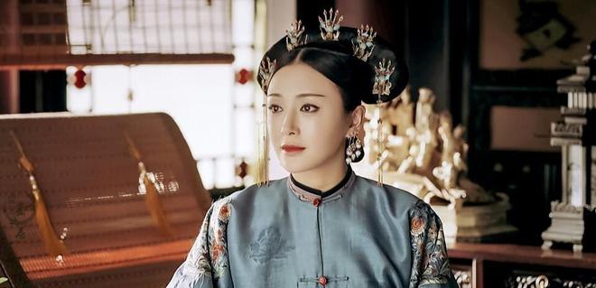 吴谨言|8位“架子比岁数大”的明星：数十名保镖开道，漱口水吐助理手上