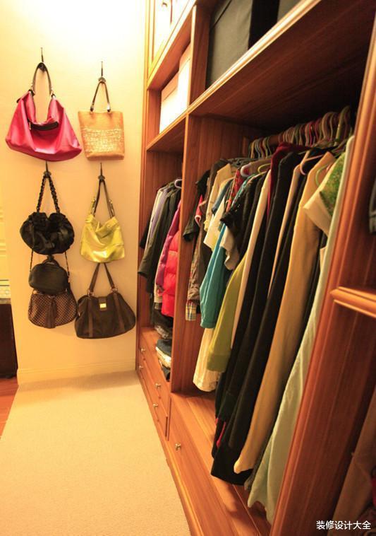 来上海打拼六年买下小洋房,朋友个个都把厨房和后花园夸上天了!